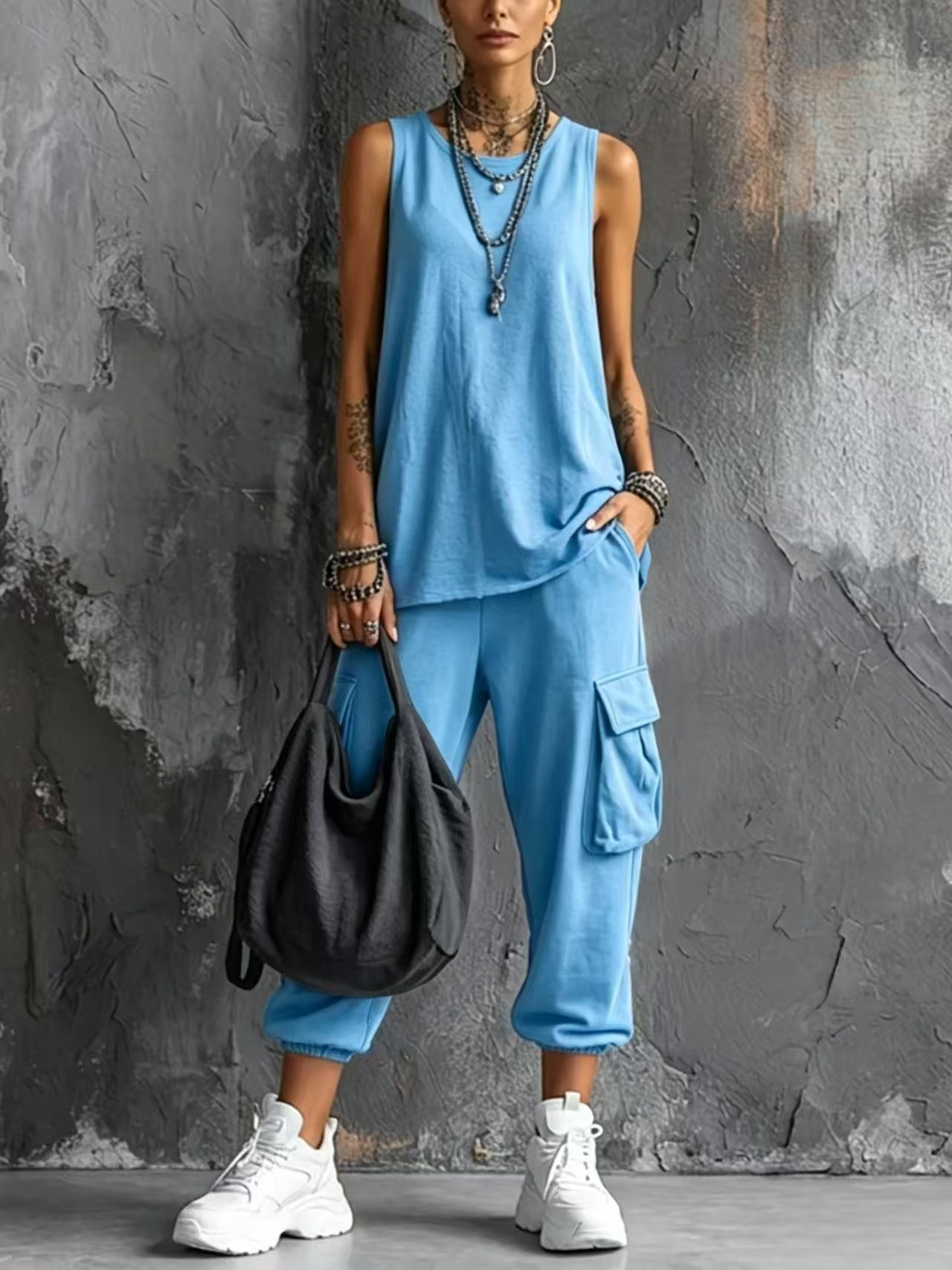 Completo Casual con Gilet Grigio Scuro e Pantaloni Cargo Jogger
