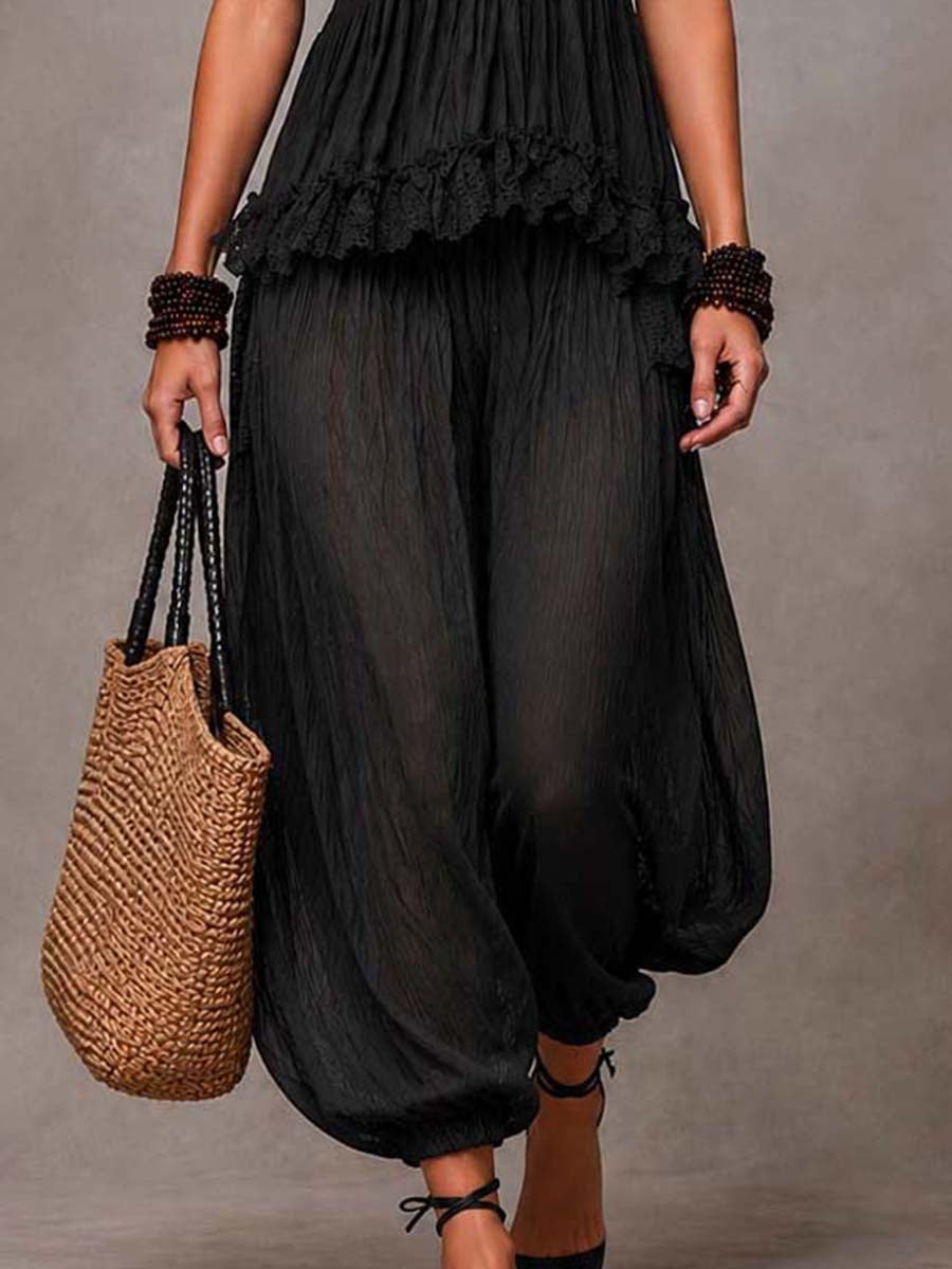 Set Top in Pizzo Viscosa Nera e Pantaloni Harem
