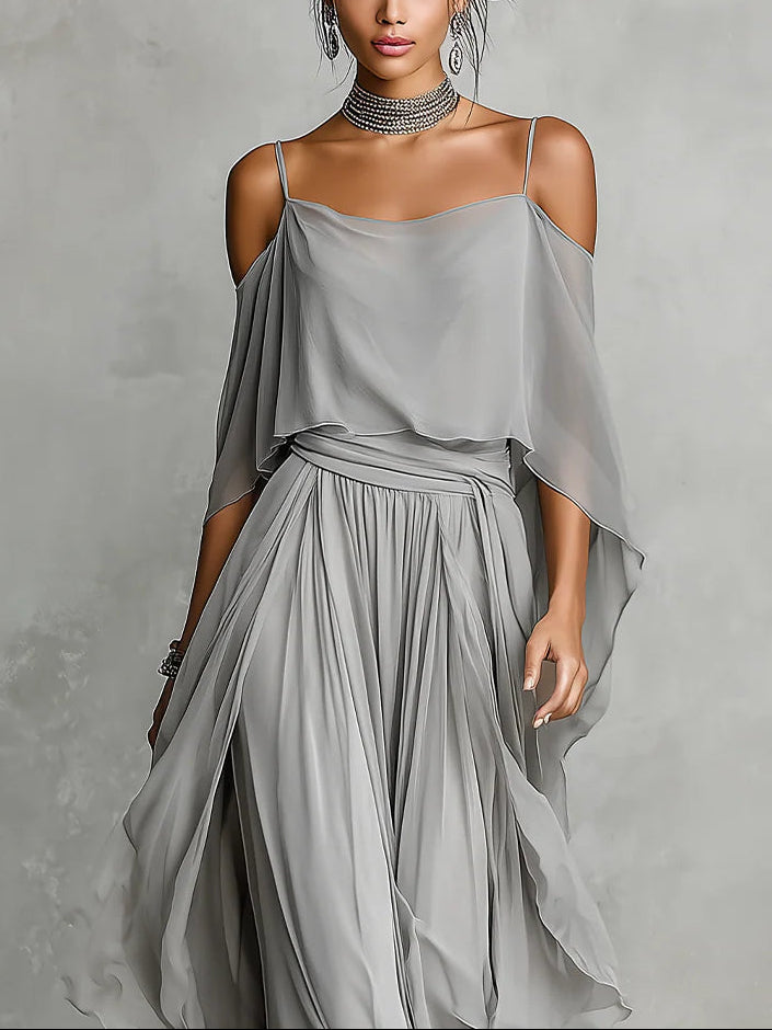 Isabella | Top Grigio Fluttuante e Pantaloni in Chiffon • S1