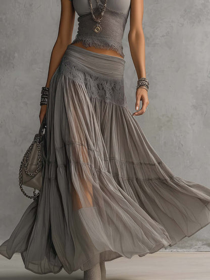 Top Grigio in Pizzo Trasparente e Set di Gonna Maxi Plissettata