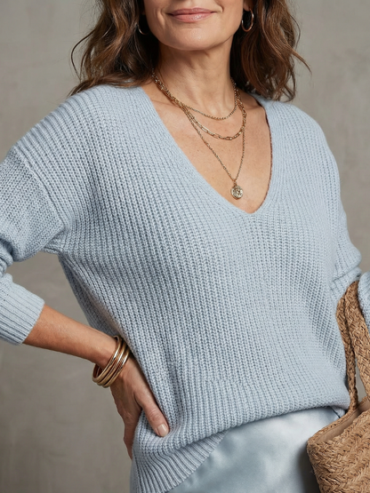Luciana | Set gonna in satin a taglio obliquo con maglione in maglia