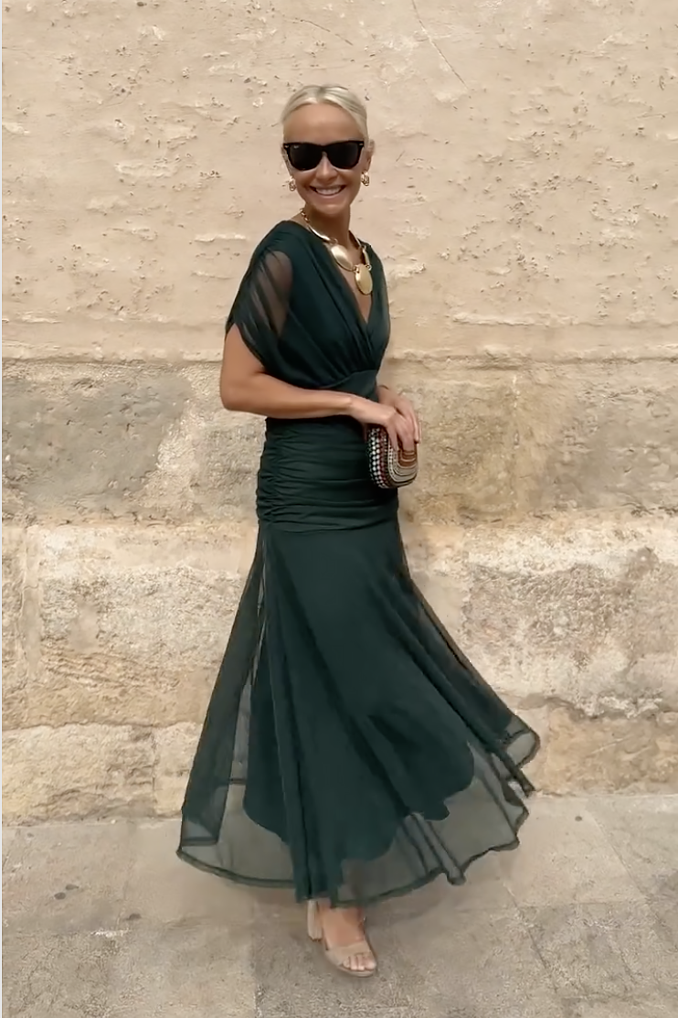Luisa | Elegante abito lungo da festa con scollatura a V