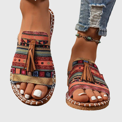 Sandali Bohemien Con Pompon Pauline