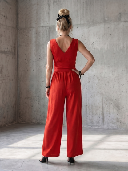 Vincenza | Jumpsuit a Vita Alta con Profondo Scollo a V e Gamba Larga