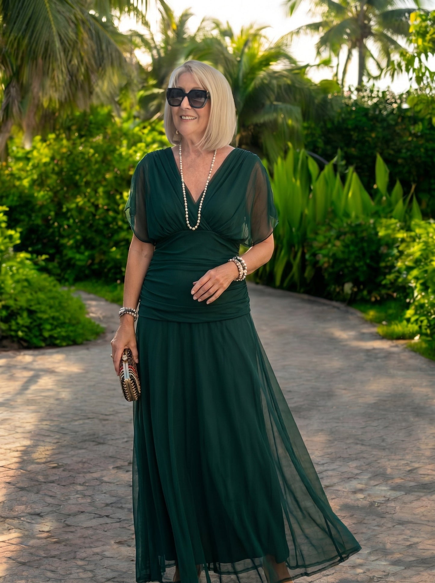 Luisa | Elegante abito lungo da festa con scollatura a V