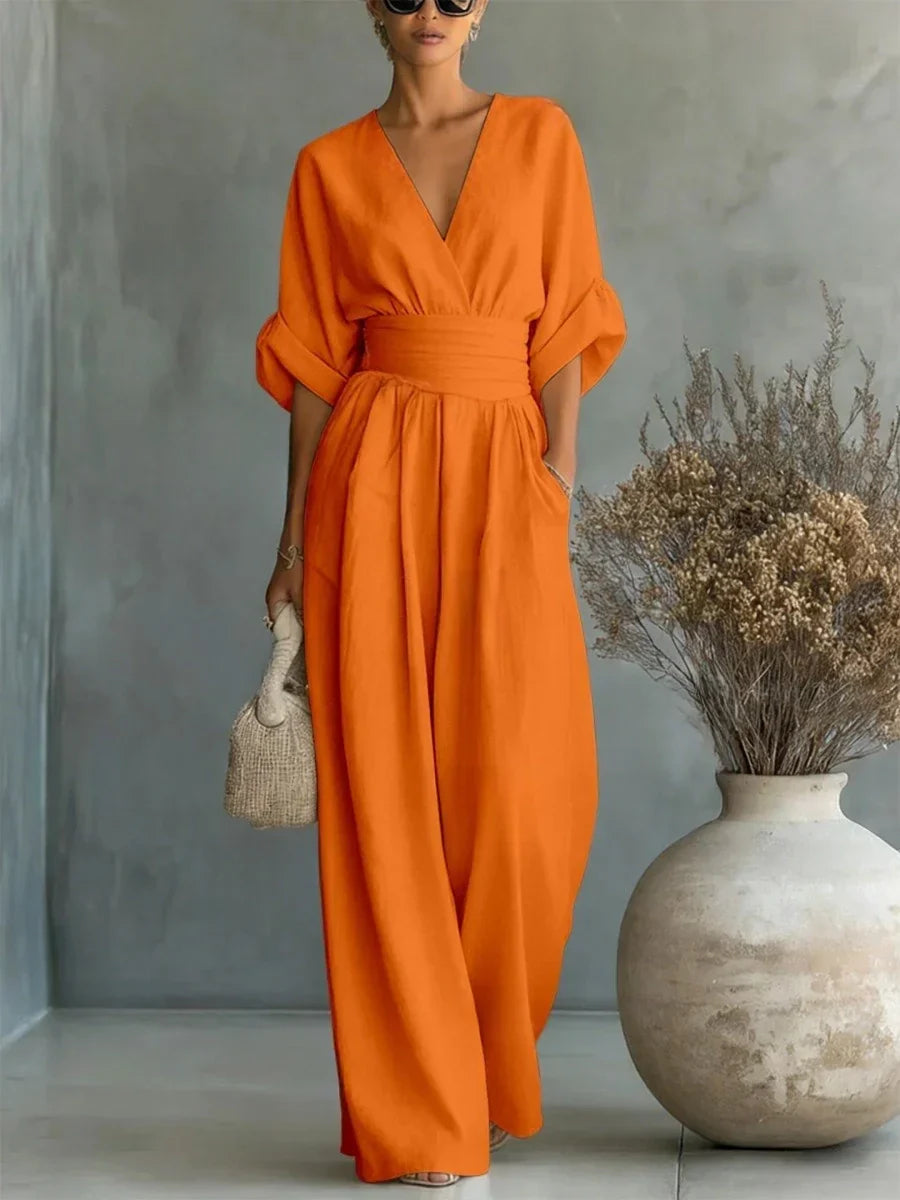 Combinazione elegante con scollo a V e vita alta