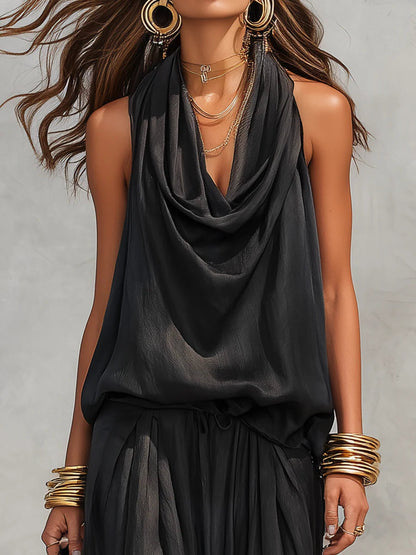 Set Top Senza Maniche con Collo Halter Nero e Pantaloni Plissettati