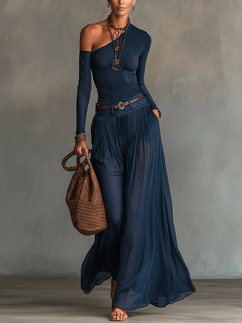 Top asimmetrico blu navy con gonna in tulle trasparente - Set di due pezzi (con cintura)