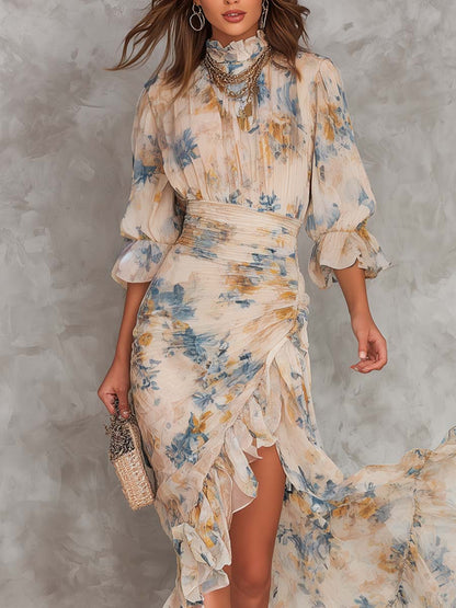 Abito Maxi in Chiffon Irregolare con Stampa Floreale e Collo Alto Beige