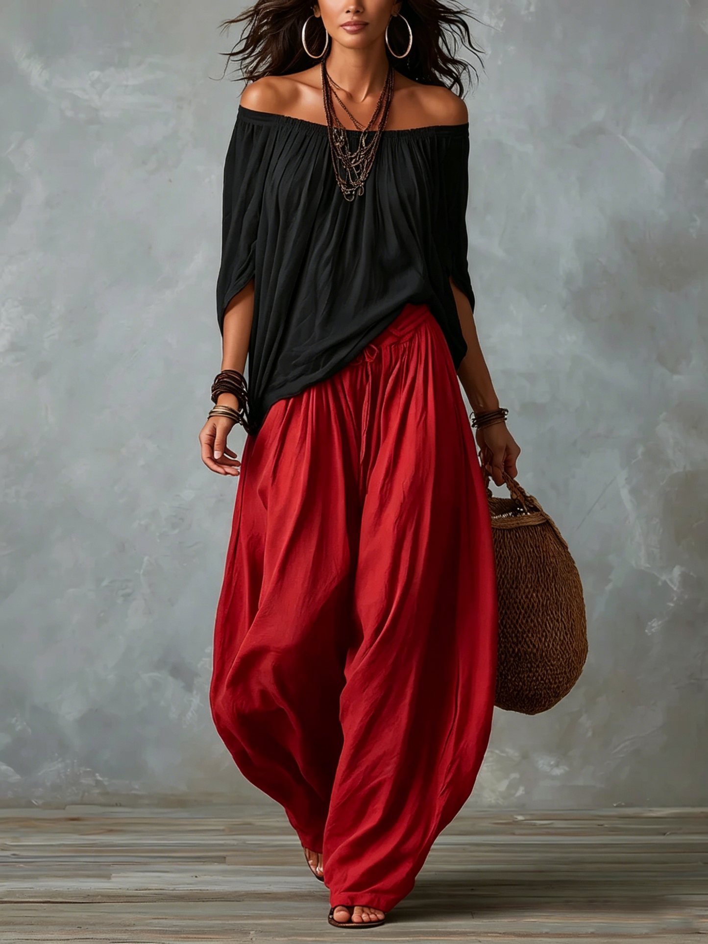 Top Nero Off-Shoulder e Pantaloni Lantern Rossi a Vestibilità Larga