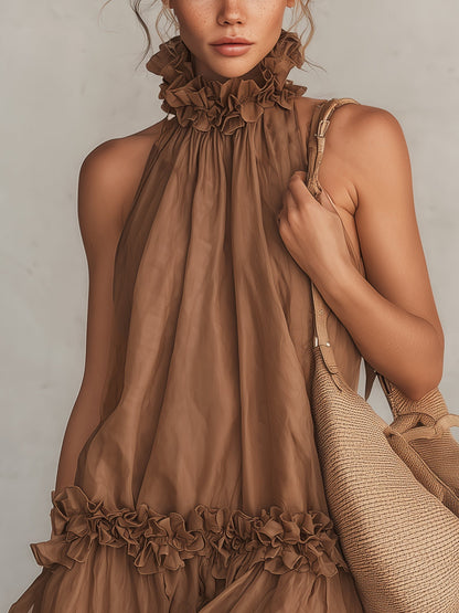 Bettina | Abito Mini Senza Maniche in Mousseline Marrone, Collo Halter e Volant