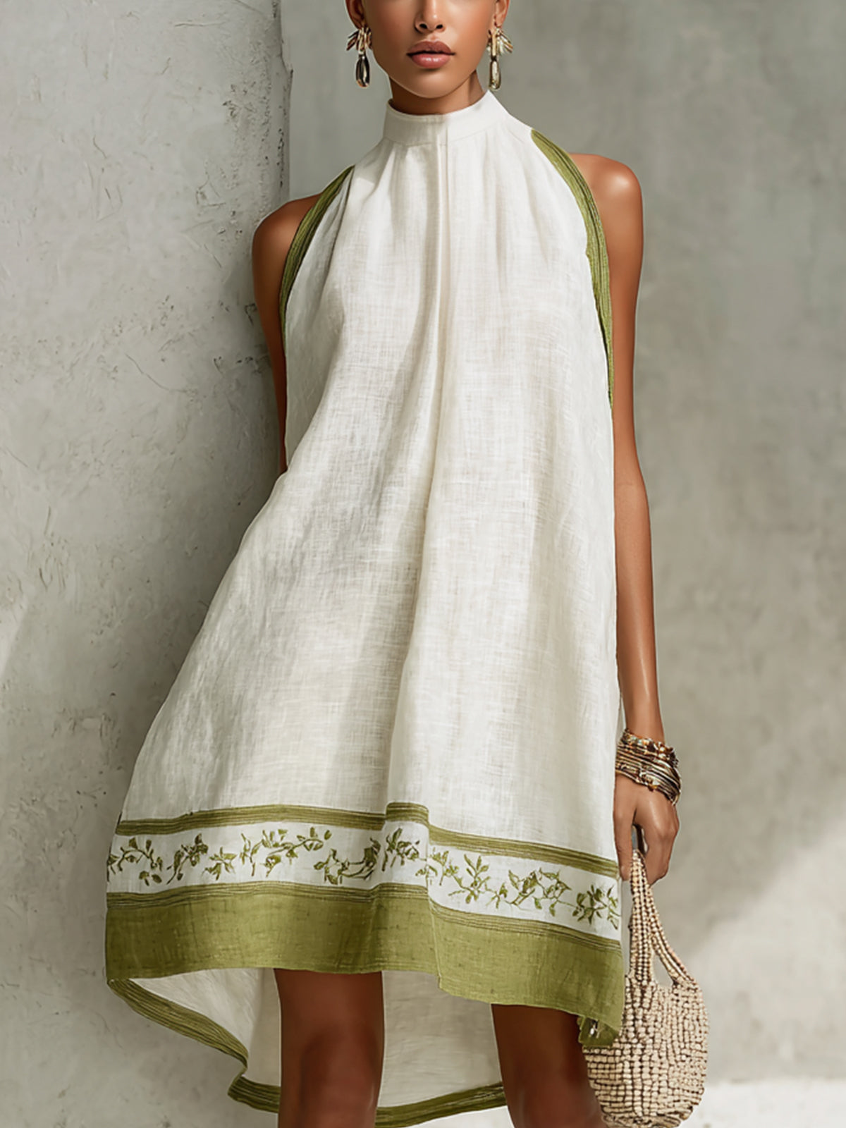Agathe | Abito Mini A-Line Senza Maniche Bianco e Verde Oliva con Fiori