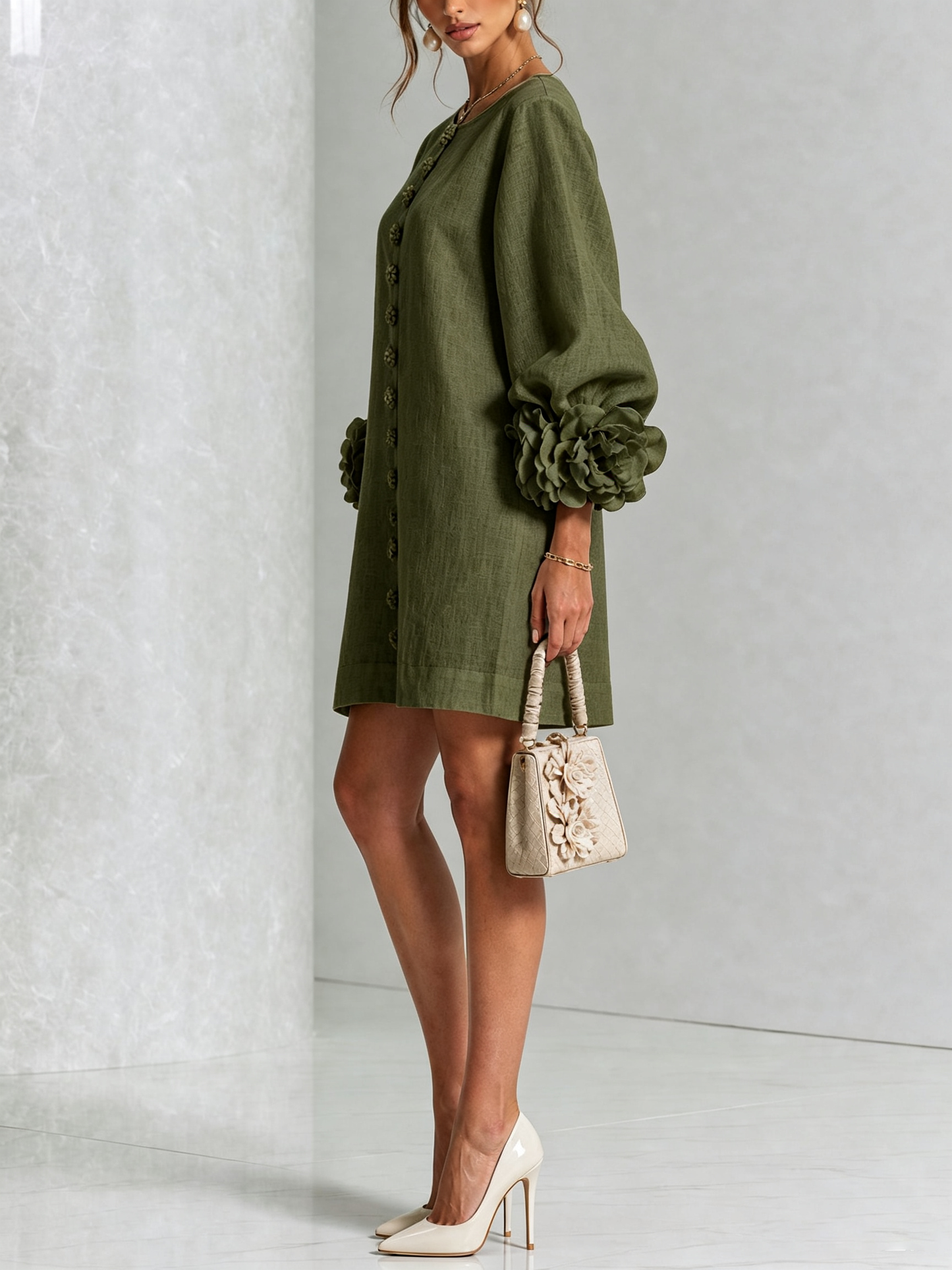Abito Mini Button-down Floreale Verde Oliva Con Polsini Floreali Stravaganti