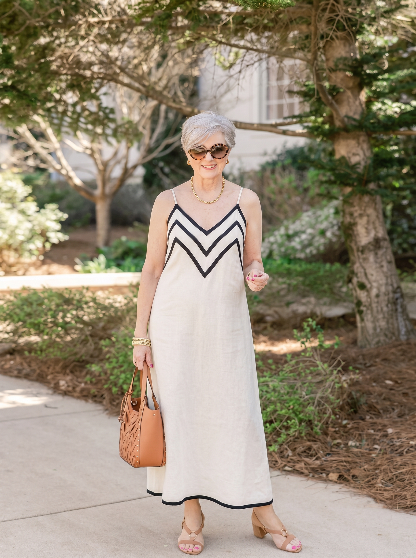 Monica | Vestito lungo lino stile slip con bordi a contrasto con motivo a chevron