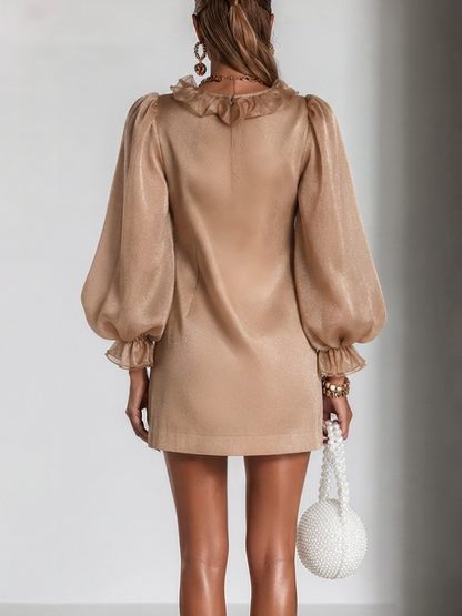 Abito mini in chiffon con maniche a sbuffo e rouches